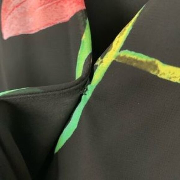 Leith floral short faux wrap romper extra small FINAL CLEARANCE PRICE $10 - Picture 6 of 8